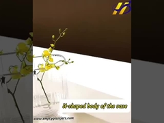 Ваза в форме U